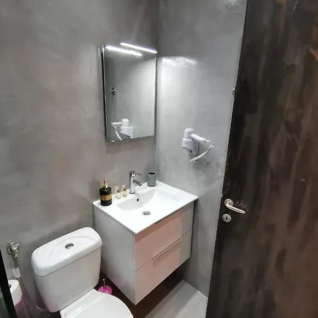 Modern Studio 20 Meters From Sea. Garden View. Nea Kallikrateia